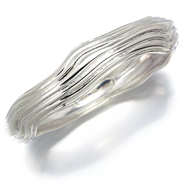 GEORG JENSEN BRACELET OLE KORTZAU 348A: Georg Jensen Bracelet Ole Kortzau 348A Brand: Georg Jensen Type: Bracelet Material: 925/Sterling Silver Color: None Size: circumference: 21cm Bracelet Width: 15.5mm Accessories: None Acce