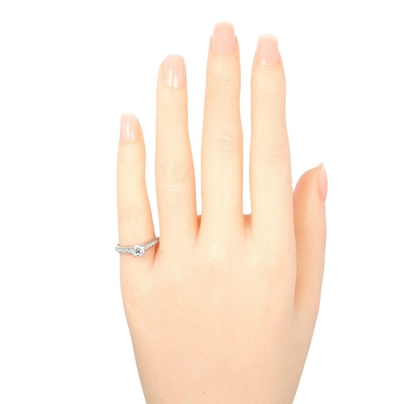VAN CLEEF & ARPELS ROMANCE SOLITAIRE RING: Van Cleef & Arpels Romance Solitaire Ring Brand: Van Cleef & Arpels Type: Band ring Material: Platinum 950 Color: None Size: 4.5 US Accessories: None Accessories Notice: When purchasing p