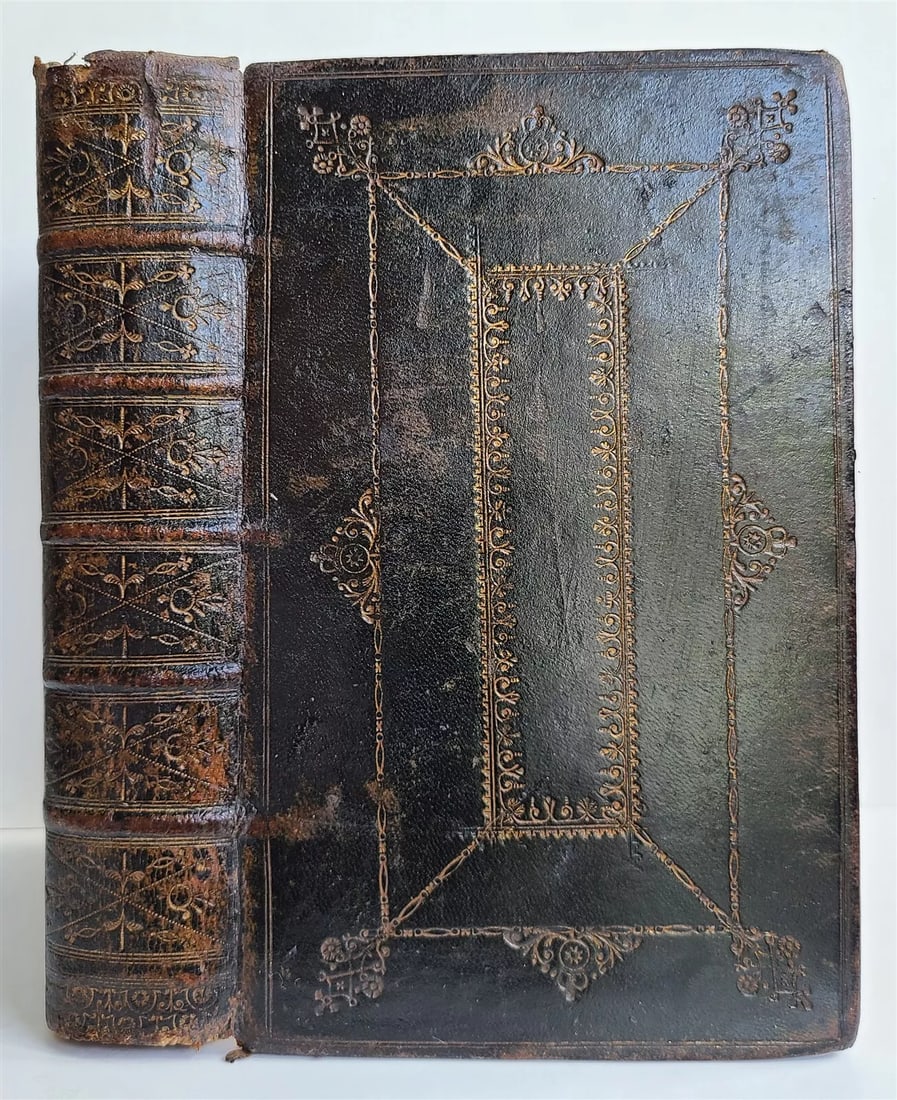 1762 ENGLISH BOOK OF COMMON PRAYER WITH DAVID'S OLD TESTAMENT SCRIPTURES: Year/Century: 18th century Language: English Subject: Religion & Spirituality Binding: Leather Description: The Psalter, also known as the Psalms of David, the Book of Common Prayer, and the Sacrament