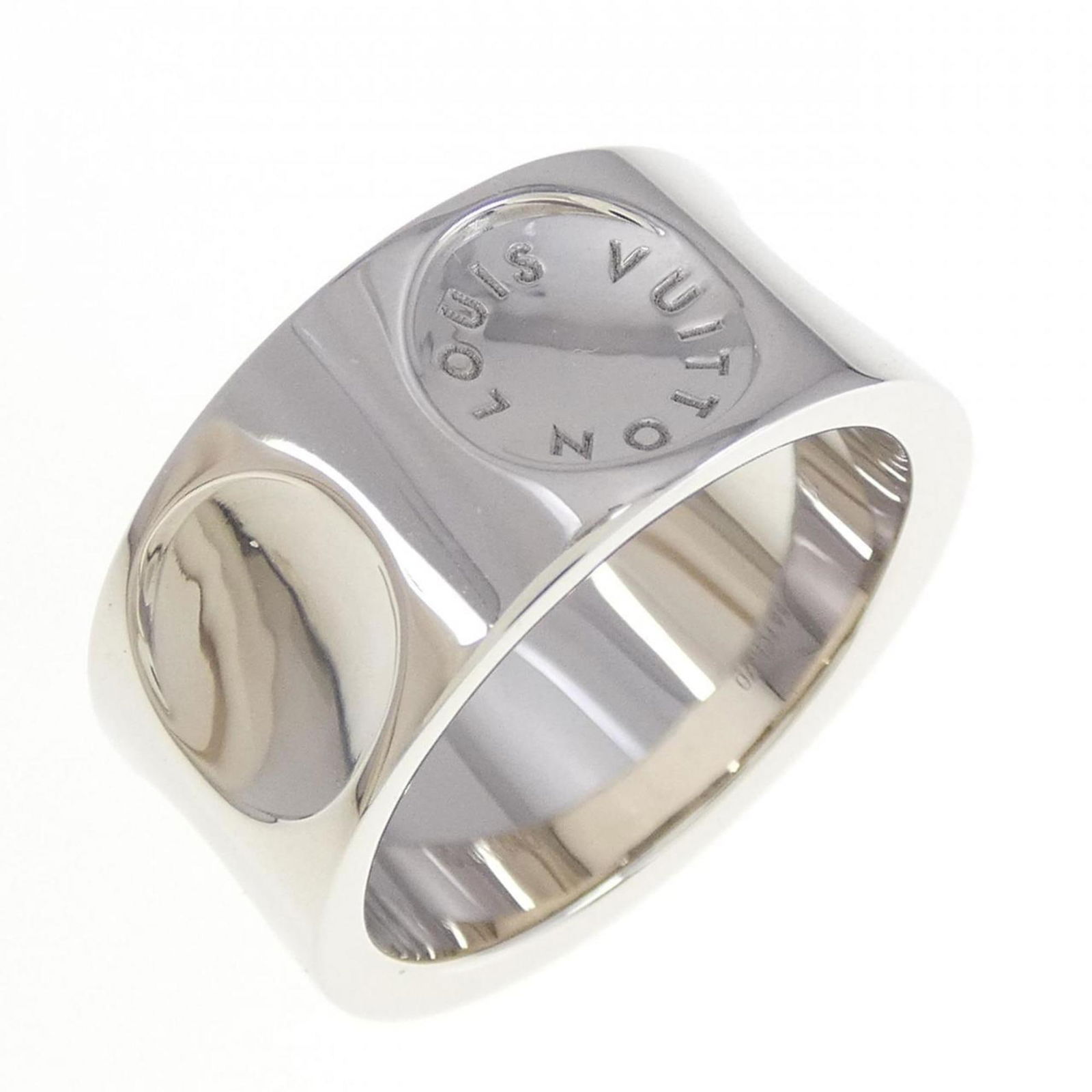 LOUIS VUITTON PETITE BOURG EMPREINTE RING: Louis Vuitton Petite Bourg Empreinte Ring Brand: Louis Vuitton Type: Band ring Material: White gold (18K) Color: None Size: 8 US Accessories: None Accessories Notice: When purchasing pre-