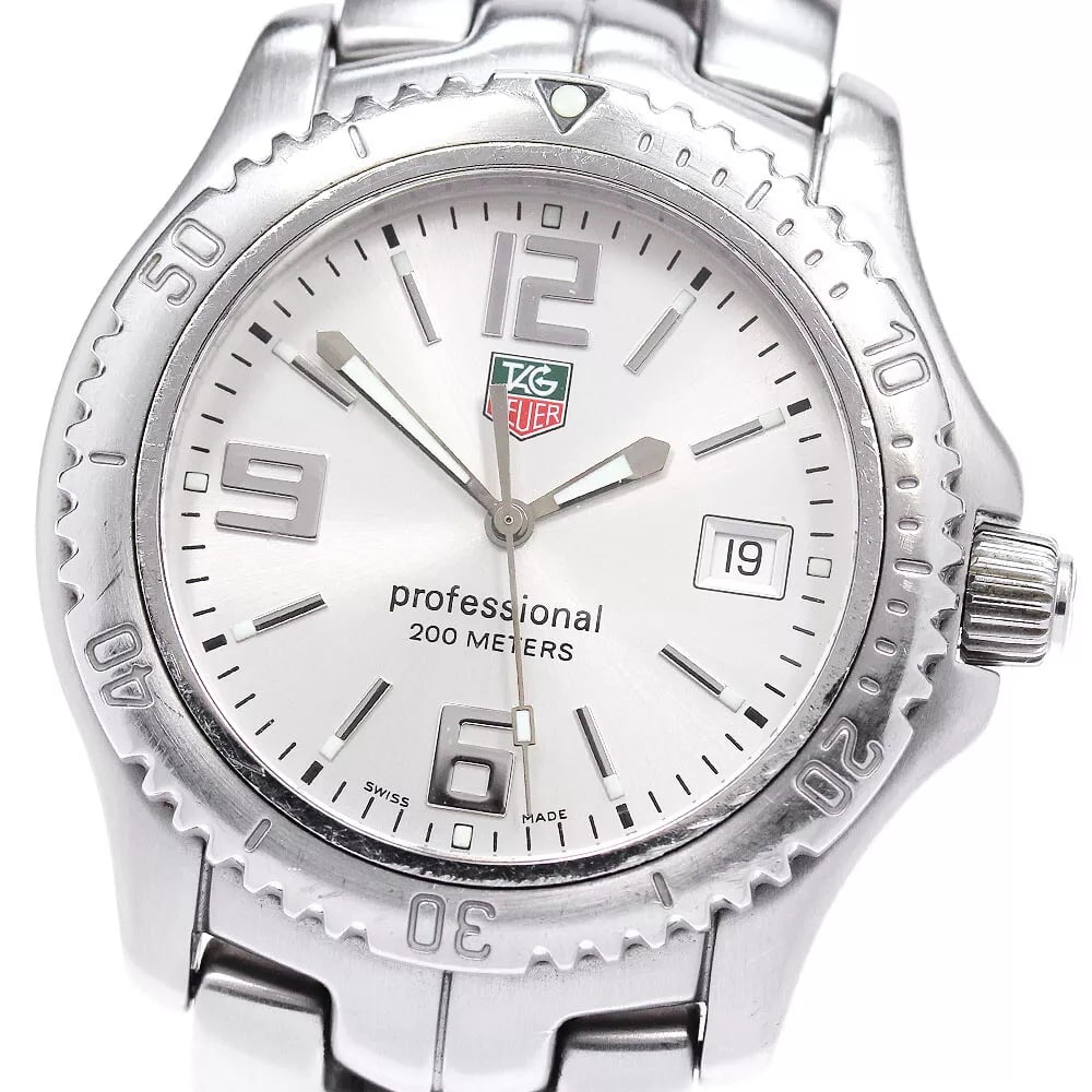 TAG HEUER LINK DATE SILVER DIAL QUARTZ MEN'S WATCH: TAG HEUER Link Date Silver Dial Quartz Men's Watch Brand: TAG HEUER Type: Wristwatch Material: Stainless Steel Color: Band Color Silver, Dial Color Silver, Case Color Silver Size: Case size: 41mm