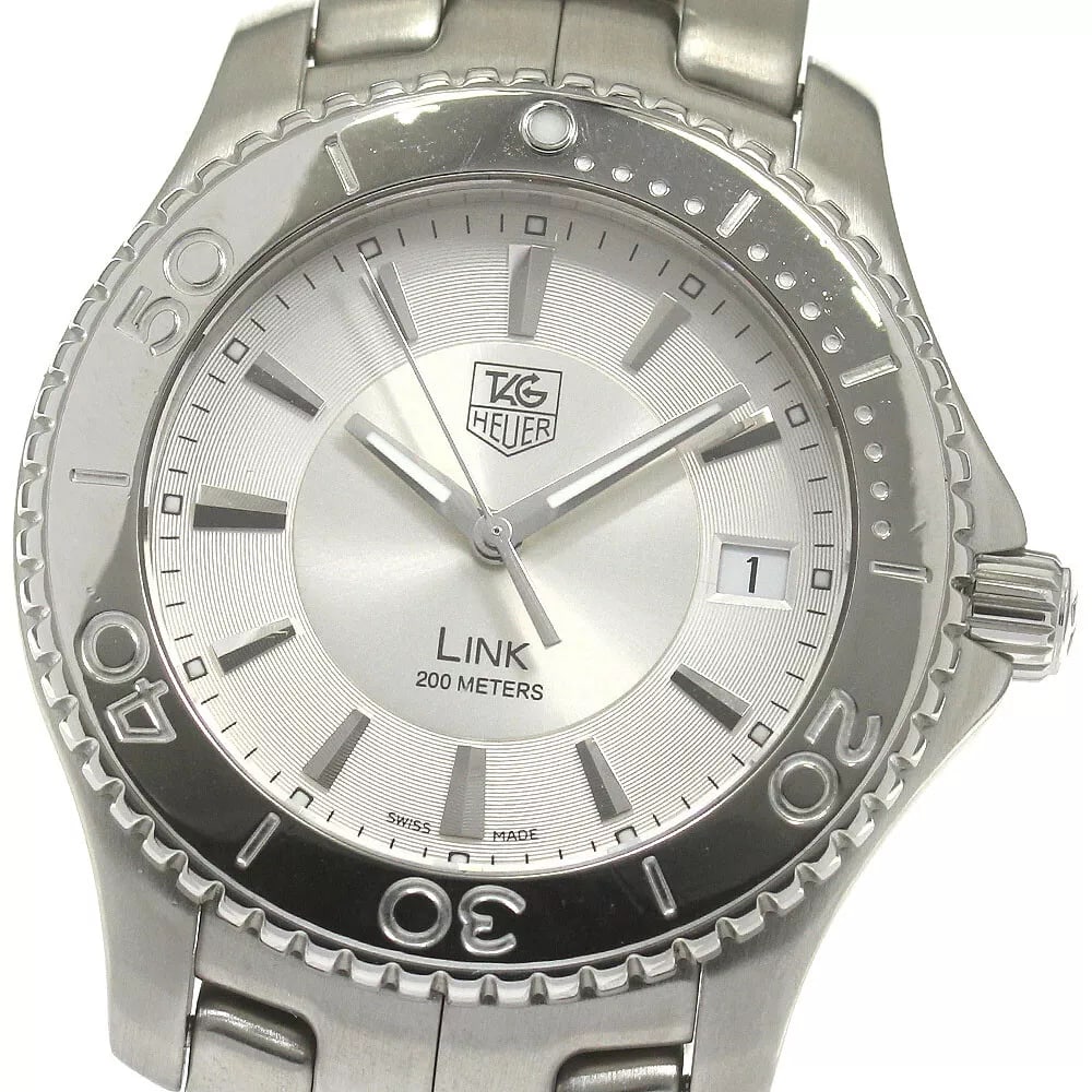 TAG HEUER LINK SILVER DIAL QUARTZ MEN'S WATCH: TAG HEUER Link Silver Dial Quartz Men's Watch Brand: TAG HEUER Type: Wristwatch Material: Stainless Steel Color: Band Color Silver, Dial Color Silver, Case Color Silver Size: Case size: 39mm (1.5i