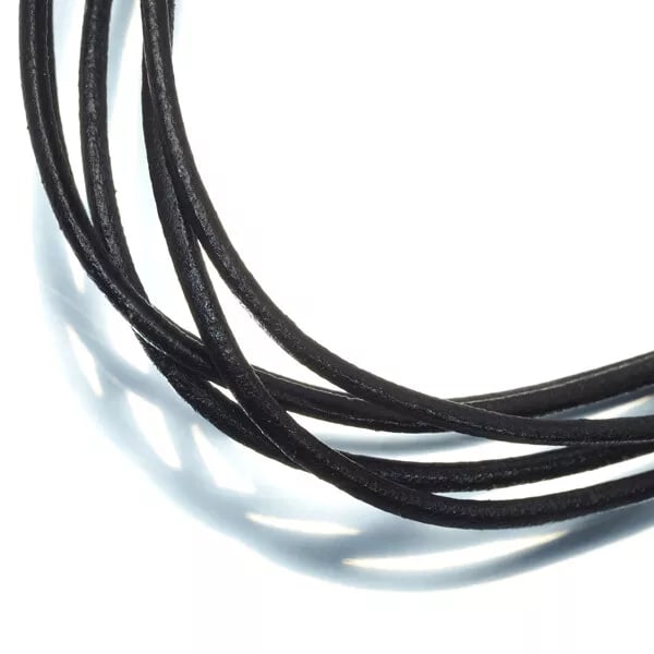 BVLGARI NECKLACE CHOKER 5-STRAND BLACK: BVLGARI Necklace Choker 5-strand Black Brand: Bvlgari Type: Necklace Material: 18K / 750 / Yellow Gold Color: None Size: Necklace Length: 39cm Necklace width: 2.2mm each Accessories: None