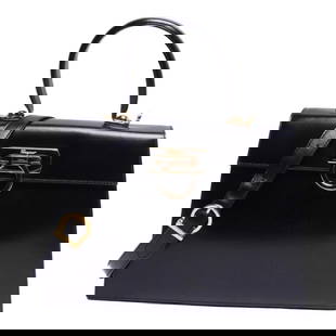 SALVATORE FERRAGAMO 2-WAY SHOULDER BAG HANDBAG CROSSBODY GANCINI: Salvatore Ferragamo 2-Way Shoulder Bag Handbag Crossbody Gancini Brand: Salvatore Ferragamo Type: Shoulder Bag Material: None Color: Black Size: Depth: 9.5 cm - Handle Drop: 10 cm Accessories: No
