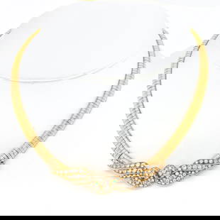 VAN CLEEF & ARPELS 18K YELLOW GOLD DIAMOND NECKLACE: Van Cleef & Arpels 18K Yellow Gold Diamond Necklace Metal Type: 18K Yellow Gold Condition: Excellent Size: 14.75 inches Description: Adorn yourself with the enchanting elegance of the Van Cleef & A