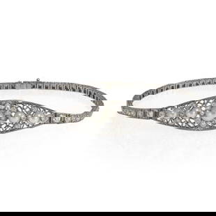 PLATINUM BRACELET DIAMOND PEARL ART DECO: Platinum Bracelet Diamond Pearl Art Deco Brand: Unbranded  Type: Bracelet  Material: platinum  Color: Silver  Size: Measurement: 7.25" long x 0.15' wide x 0.10" high Centerpiece: 1.60" long x 0.50" wi