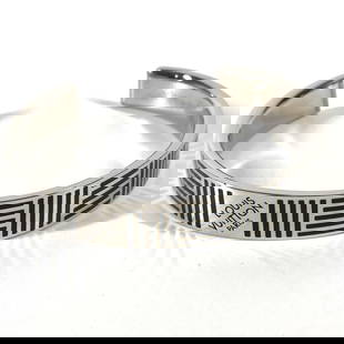 LOUIS VUITTON BRACELET ACCESSORIES BANGLE SILVER: Louis Vuitton Bracelet Accessories Bangle Silver Brand: Louis Vuitton Type: Bangle Material: Other Color: Silver Size: Band Width: 3.9inch / 10mm Accessories: None Accessories Notice: When