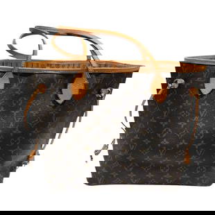 LOUIS VUITTON NEVERFULL SHOULDER BAG: LOUIS VUITTON Neverfull Shoulder Bag Brand: LOUIS VUITTON  Type: Shoulder Bag  Material: Exterior Material PVC  Color: Exterior Color Monogram  Size: Size(Inch) W12.6 x H11.0x D5.9inch  Accessories: N