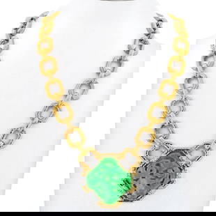 DAVID WEBB 18K YELLOW GOLD CARVED NECKLACE: David Webb 18K Yellow Gold Carved Necklace Metal Type: 18K Yellow Gold  Condition: Excellent  Size: Total length: 22 inches.  Description: This is a classic chunky link necklace that holds one carved