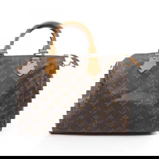 LOUIS VUITTON SPEEDY 30 HANDBAG: LOUIS VUITTON Speedy 30 Handbag Brand: LOUIS VUITTON  Type: Handbag  Material: PVC coated canvas  Color: Brown  Size: H:22cm x W:30cm x D:17cm (H:8.7" x W:11.8" x D:6.7") Handle?28cm(11.0")  Accessori
