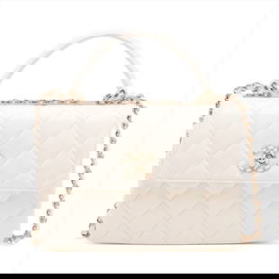 CHANEL TRENDY LAMBSKIN 2 WAY HANDBAG WHITE GOLD METAL: Chanel Trendy Lambskin 2 Way Handbag White Gold Metal Brand: Chanel  Type: Hand bag  Material: Lambskin  Color: White  Size: Height:7.1inch Length:9.8inch Depth:2.8inch Handle height:4.1inch Shoulder