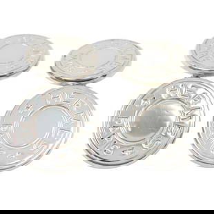 HERMES SERIE CUFFS SILVER925 MENS: HERMES Serie cuffs Silver925 mens Brand: HERMES Type: cuffs Material: Silver925 Color: Silver Size: 13mm x 13mm Accessories: None Accessories Notice: When purchasing pre-owned goods, pleas