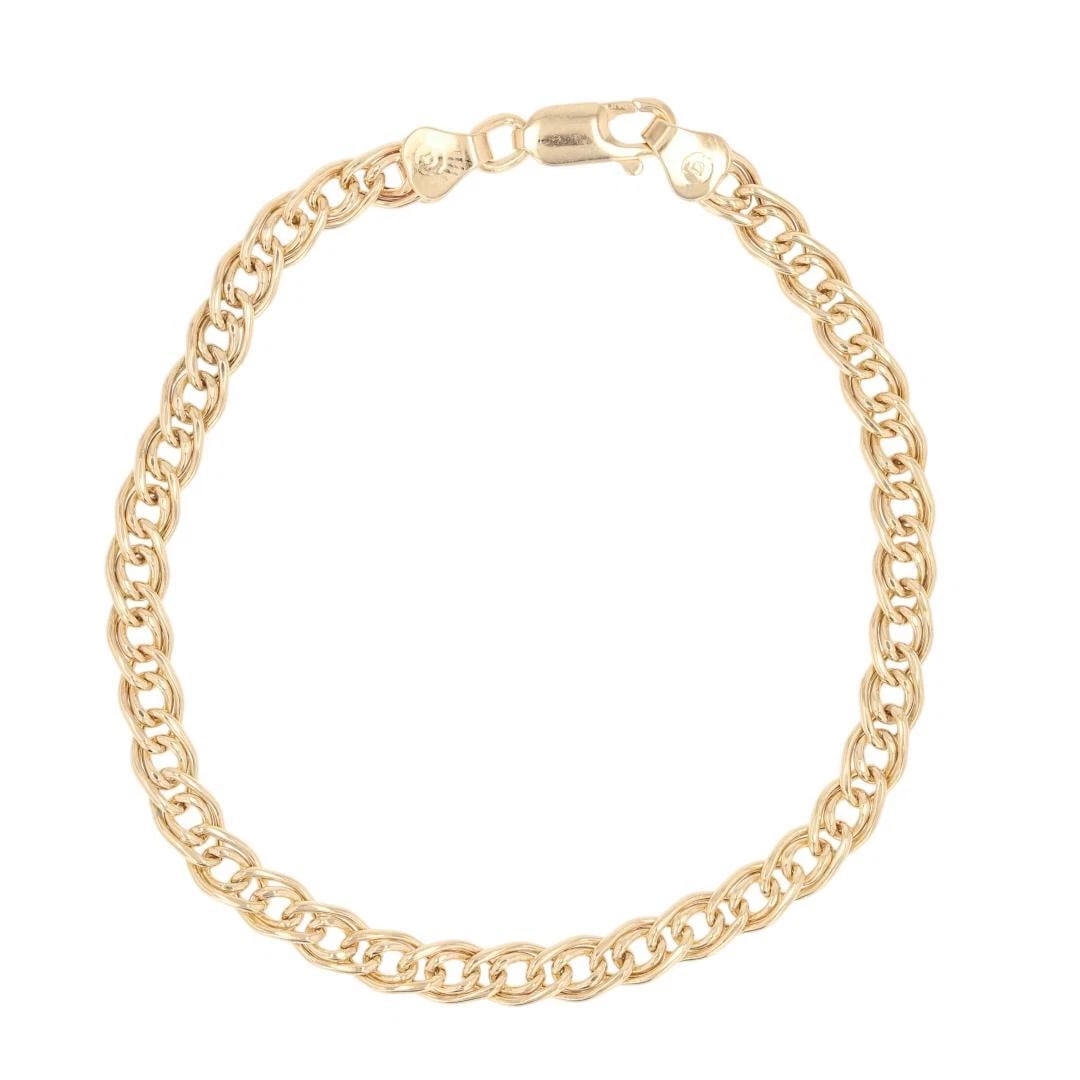 DOUBLE LINK CHAIN BRACELET 14K YELLOW GOLD ITALY: Double Link Chain Bracelet 14k Yellow Gold Italy Brand: Unbranded Type: Bracelet Material: Yellow Gold Color: None Size: Bracelet Measurement: 7.25" Length / 3.0mm Width Accessories: None