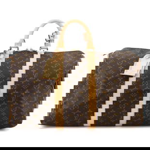 LOUIS VUITTON MONOGRAM KEEPALL 45 LUGGAGE BROWN UNISEX: LOUIS VUITTON Monogram Keepall 45 Luggage Brown Unisex Brand: LOUIS VUITTON  Type: Luggage  Material: Monogram Canvas  Color: Monogram  Size: W 18.11 inch, H 10.24 inch, D 8.07 inch Handle 11inch (28c