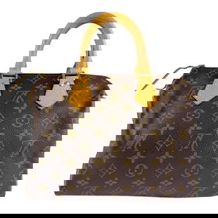 LOUIS VUITTON MONOGRAM SPEEDY 25 HANDBAG: LOUIS VUITTON Monogram Speedy 25 Handbag Brand: LOUIS VUITTON  Type: Handbag  Material: Monogram Canvas  Color: Brown  Size: W:9.8inx H:7.1inx D:5.7in Handle Length:10.0in  Accessories: None Ac