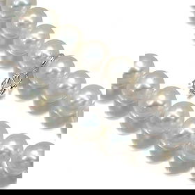 MIKIMOTO NECKLACE AKOYA PEARL SILVER: Mikimoto Necklace Akoya Pearl Silver Brand: MIKIMOTO Type: Necklace Material: Silver Color: None Size: Necklace length: 42cm Akoya Pearl: Approximately 7.0 - 7.5mm Accessories: None Access