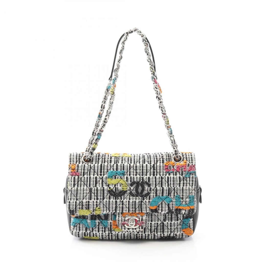 CHANEL MATELASSE SHOULDER BAG FABRIC LEATHER: CHANEL Matelasse Shoulder Bag Fabric leather Brand: CHANEL Type: Shoulder Bag Material: Fabric × leather Color: White??ish colors × Black??ish colors × Multicolor??ish colors Size: H:17cm x W:2