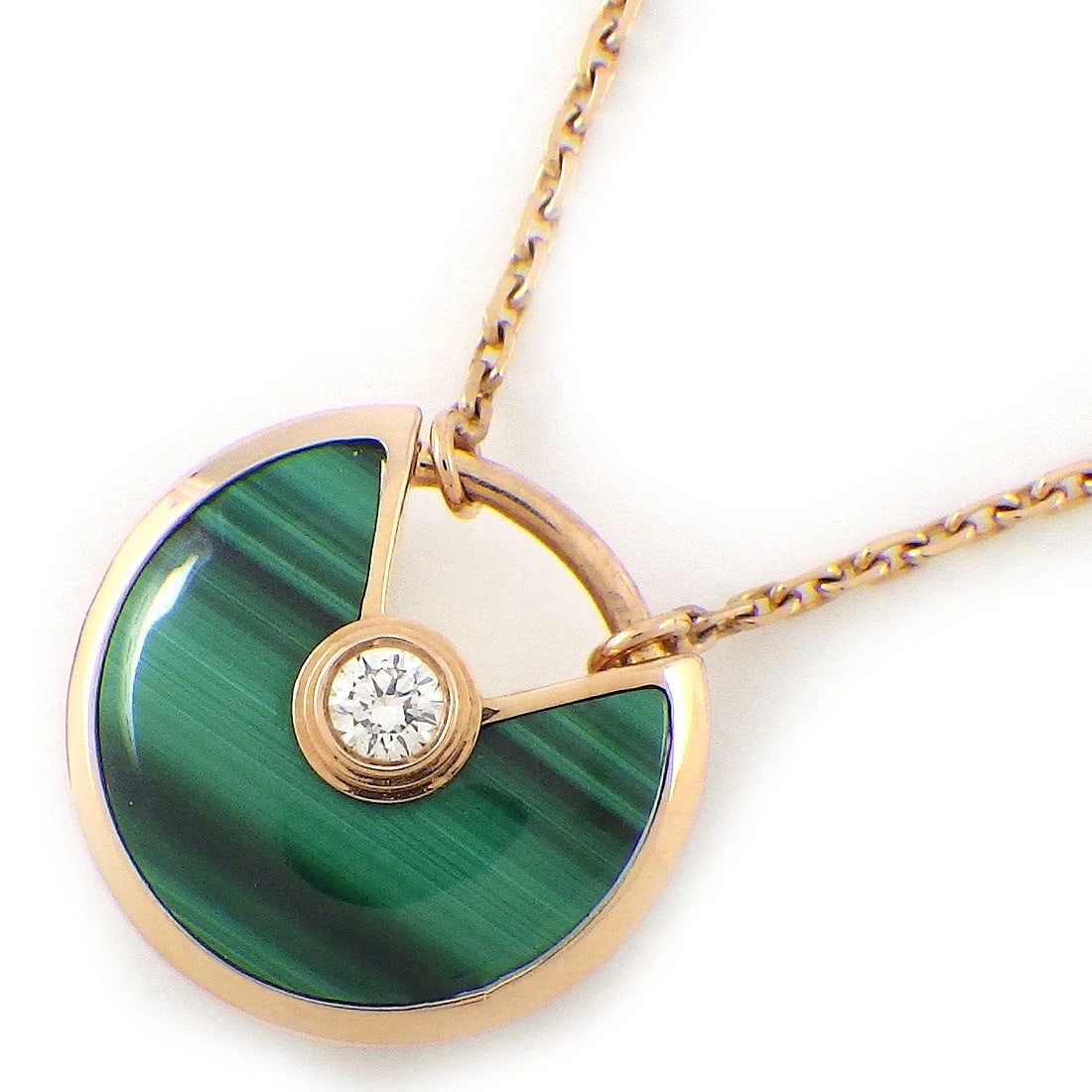 CARTIER NECKLACE AMULETTE XS MALACHITE 1 POINT DIAMOND: Cartier Necklace Amulette XS Malachite 1 Point Diamond Brand: Cartier Type: Necklace Material: Rose Gold Color: None Size: Chain Length : 15.03" & 16.33"(inches) / 38.2cm & 41.5cm Motif Size : W 0
