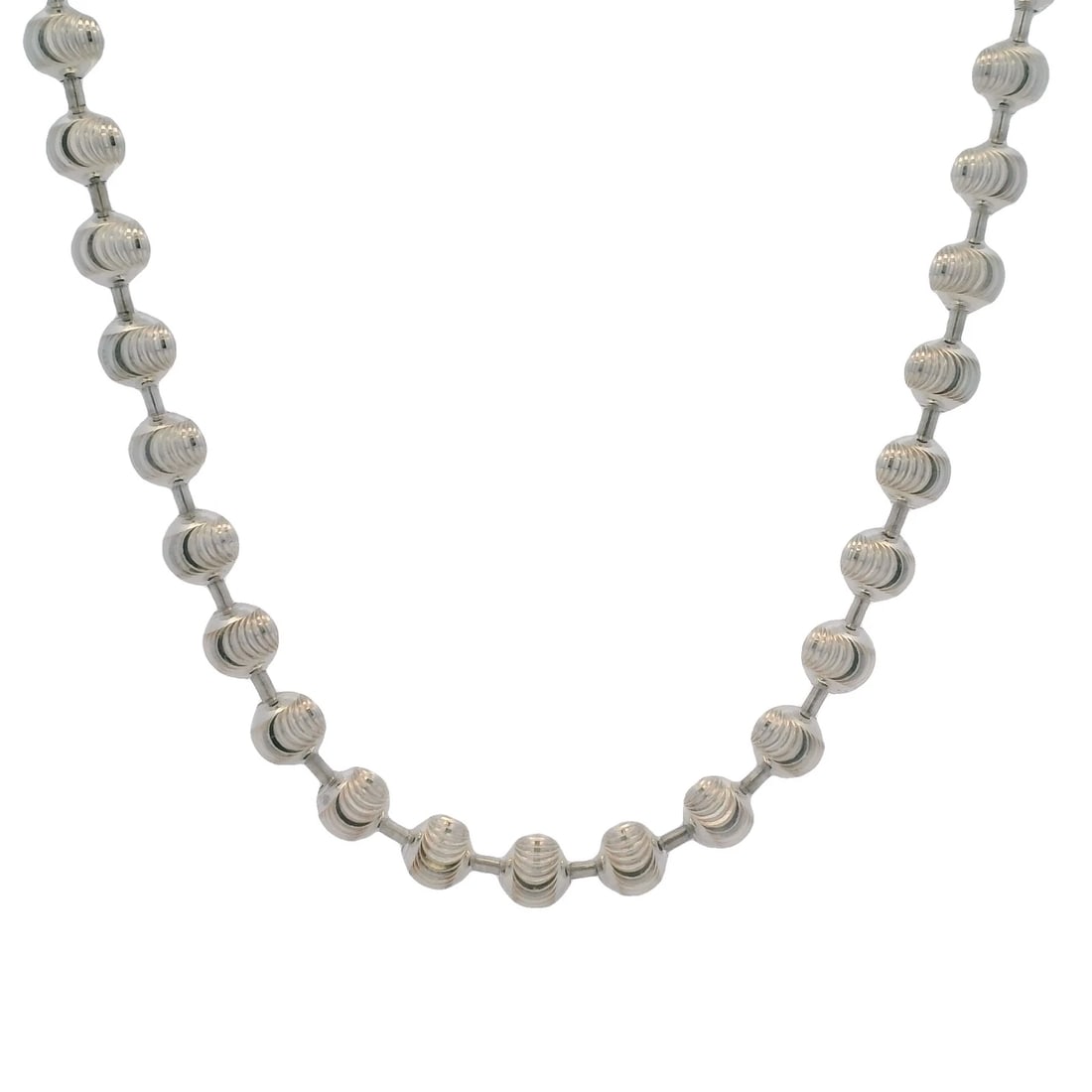 GUCCI 925 STERLING SILVER BOULE CHAIN NECKLACE: GUCCI 925 Sterling Silver Boule Chain Necklace Brand: Gucci Type: Necklace Material: 925 Sterling Silve, Color: Silver Size: Length of Chain - 17" Width of Chain - 4mm" Length x Width of Pendant -