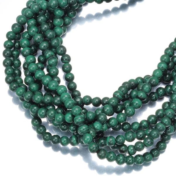 TIFFANY&CO. NECKLACE MALACHITE 8-STRAND: Tiffany&Co. Necklace Malachite 8-strand Brand: Tiffany & Co. Type: Necklace Material: 925 / Sterling Silver, Stone Creation Natural Color: None Size: Necklace length: 42cm Accessories: None