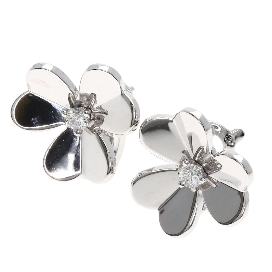 VAN CLEEF & ARPELS FRIVOLE SMALL DIAMOND EARRING: Van Cleef & Arpels Frivole Small Diamond earring Brand: Van Cleef & Arpels Type: earring Material: K18 White Gold, Main Stone Creation Natural Color: Silver Size: Top Size:0.6inch/14.2x15.7x5.4mm