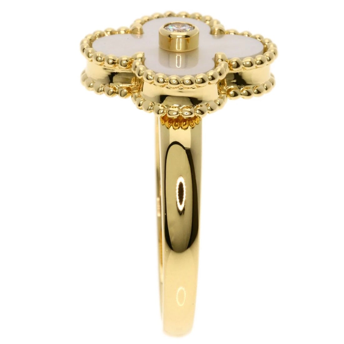 VAN CLEEF & ARPELS ALHAMBRA DIAMOND RING: Van Cleef & Arpels Alhambra Diamond Ring Brand: Van Cleef & Arpels Type: Ring Material: K18 Yellow Gold, Main Stone Creation Natural Color: Gold Size: 6.5(US) Accessories: None Accessories