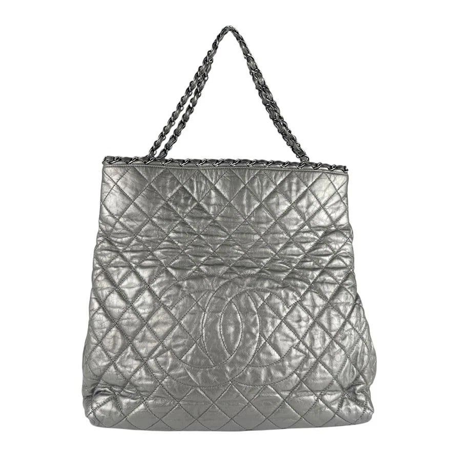 CHANEL CHAIN HANDBAG TOTE BGA METALLIC GRAY LEATHER/METAL: CHANEL Chain Handbag Tote Bga Metallic Gray Leather/Metal Brand: CHANEL Type: Handbag Material: Leather Color: Metallic Gray Size: Size [inch] W:14.6inx H:15.4inx D:7.1in Shoulder Length: 23.6in