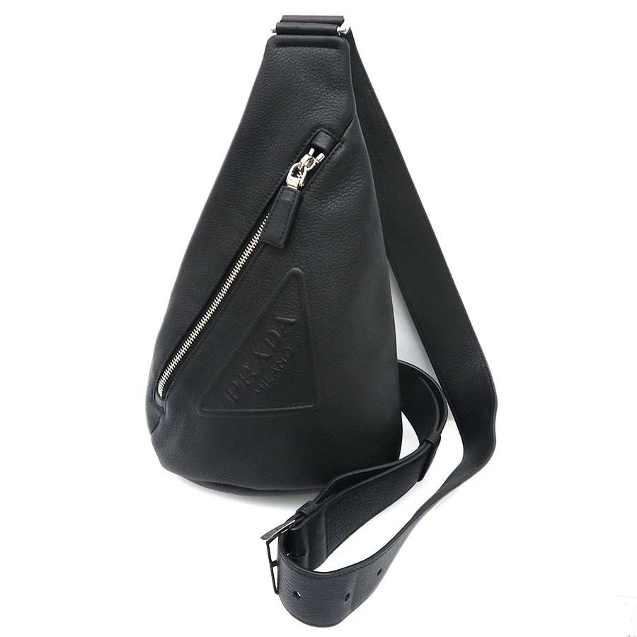 PRADA VITERBO DAINO BODY BAG BLACK LEATHER: Prada Viterbo Daino Body Bag Black Leather Brand: Prada Type: Shoulder Bag Material: Leather Color: Black Size: W:21cm×H:30cm×D:6cm Accessories: None Accessories Notice: When purchasing pr