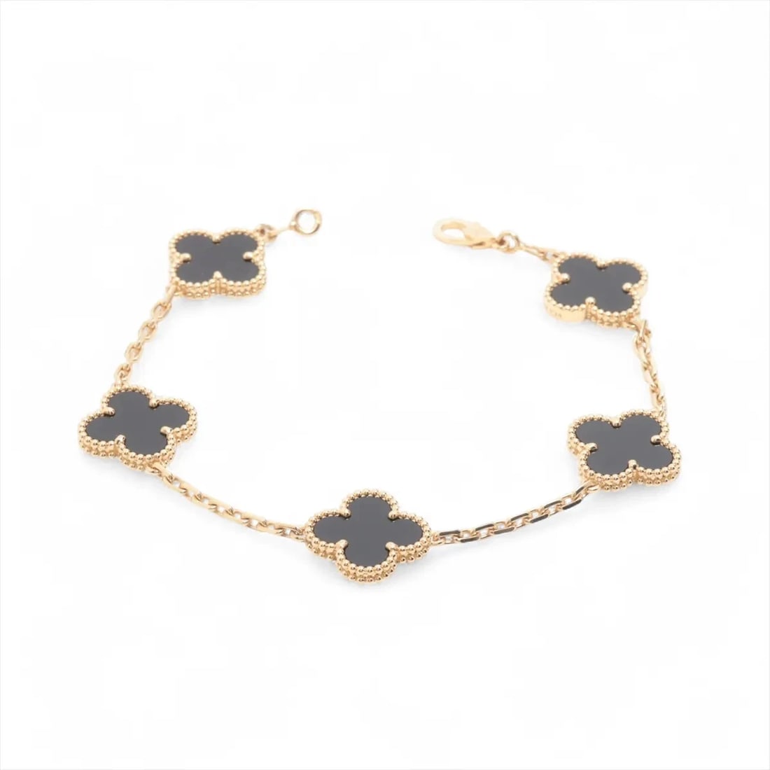 VAN CLEEF & ARPELS VINTAGE ALHAMBRA 5P ONYX BRACELET 750(YG): Van Cleef & Arpels Vintage Alhambra 5P Onyx Bracelet 750(YG) Brand: Van Cleef & Arpels Type: Bracelet Material: 750(YG) Color: Not Specified Size: Size(CM) Bracelet length:19.3 Accessories: None