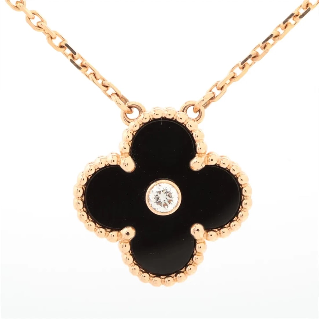 VAN CLEEF & ARPELS VINTAGE ALHAMBRA ONYX DIAMOND NECKLACE 750(PG): Van Cleef & Arpels Vintage Alhambra Onyx diamond Necklace 750(PG) Brand: Van Cleef & Arpels Type: Necklace Material: 750(PG) Color: Not Specified Size: Size(CM) Chain length:41.9 Accessories: Non