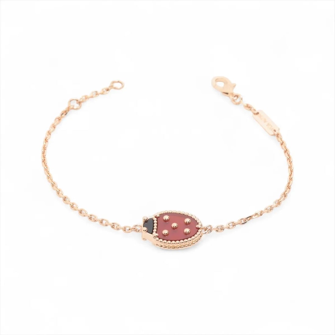 VAN CLEEF & ARPELS LUCKY SPRING CARNELIAN ONYX BRACELET: Van Cleef & Arpels lucky spring Carnelian Onyx Bracelet Brand: Van Cleef & Arpels Type: Bracelet Material: 925 Color: Not Specified Size: Size(CM) Bracelet length:16.7 Accessories: None Ac