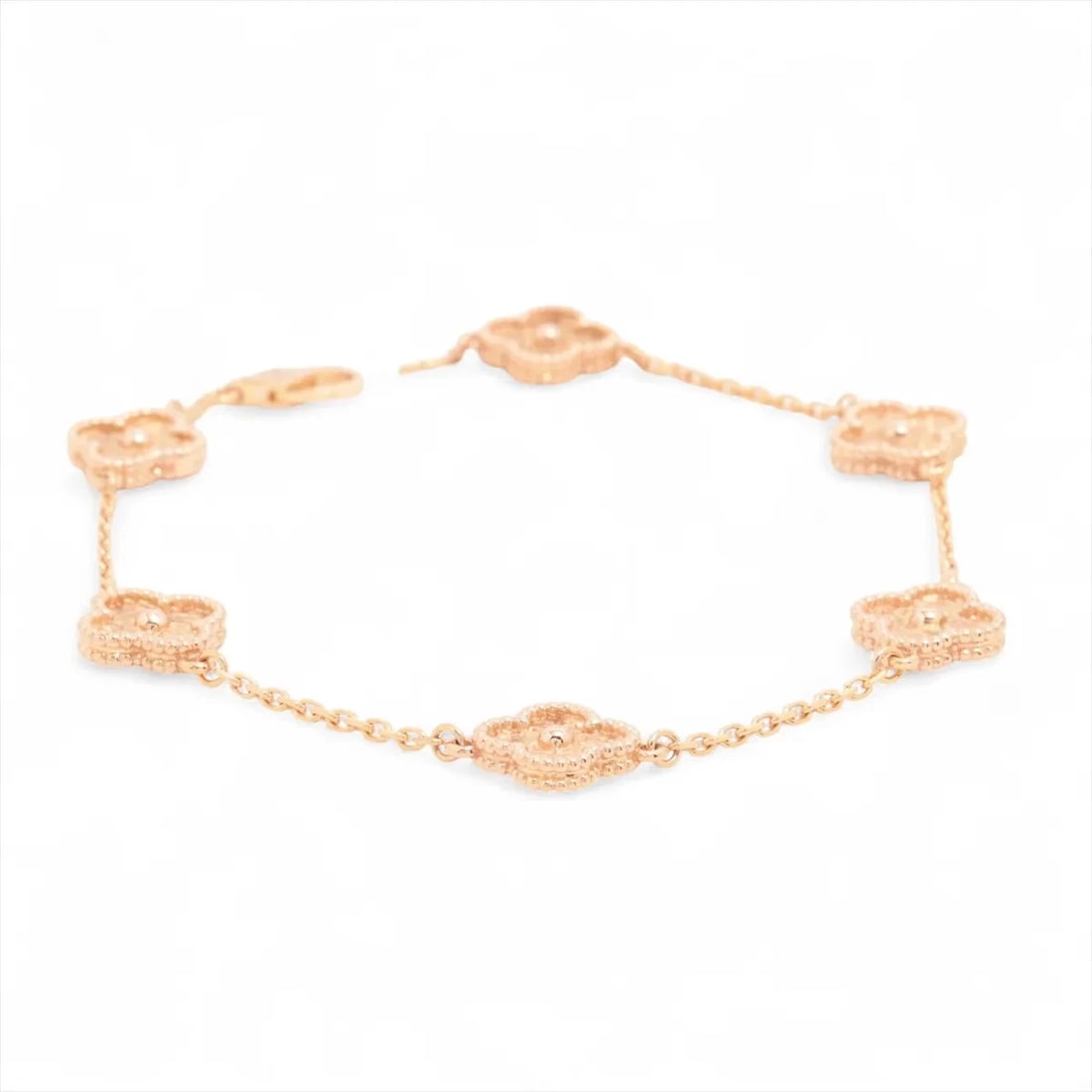 VAN CLEEF & ARPELS SWEET ALHAMBRA BRACELET 750(PG): Van Cleef & Arpels Sweet Alhambra Bracelet 750(PG) Brand: Van Cleef & Arpels Type: Bracelet Material: 750(PG) Color: Not Specified Size: Size(CM) Bracelet length:17.7 Accessories: None Acc