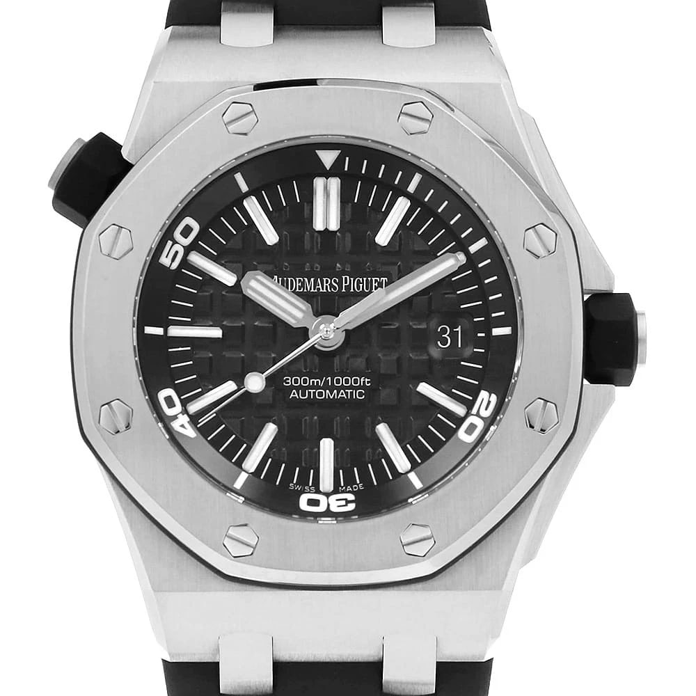 AUDEMARS PIGUET ROYAL OAK: AUDEMARS PIGUET Royal Oak Brand: AUDEMARS PIGUET Type: Wrist watch Material: Band Material rubber, Case Material Stainless Steel Color: Black Size: Band Size NONE, Case Size Case:W42mm Accessorie
