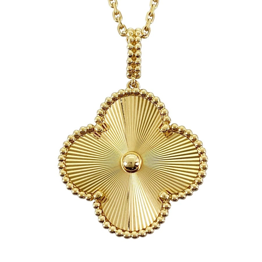 VAN CLEEF & ARPELS MAGIC ALHAMBRA GUILLOCHE LONG NECKLACE: Van Cleef & Arpels Magic Alhambra Guilloche Long necklace Brand: Van Cleef & Arpels Type: Long necklace Material: 18K Yellow Gold Color: Gold Size: 26.5mm×26.5mm Necklace full length:90cm Access