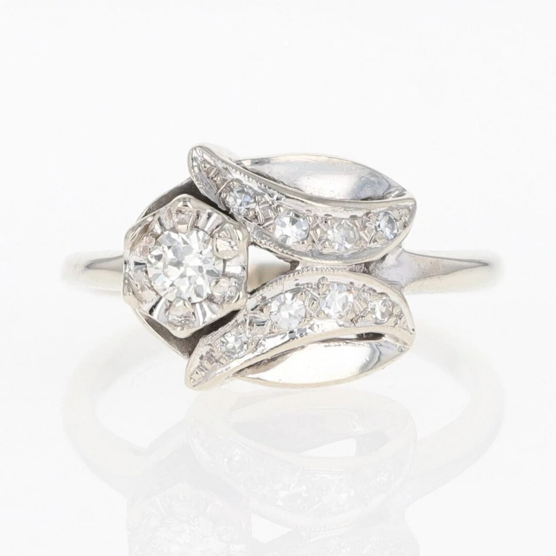 DIAMOND SOLITAIRE WITH ACCENTS STATEMENT RING (1 of 2)