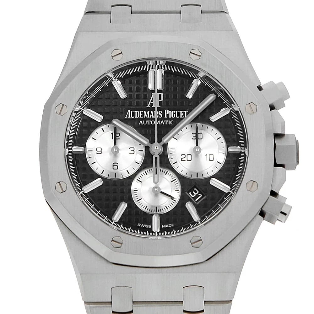 AUDEMARS PIGUET ROYAL OAK CHRONOGRAPHWATCH: AUDEMARS PIGUET Royal Oak ChronographWatch Brand: AUDEMARS PIGUET Type: Wrist watch Material: Band Material Stainless Steel, Case Material Stainless Steel Color: Black Size: Band Size 17.5cm (6.9i