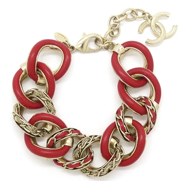 CHANEL BRACELET GOLD PLATED LEATHER RED X GOLD RED: CHANEL bracelet Gold Plated leather Red x gold Red Brand: CHANEL Type: bracelet Material: Gold Plated/leather, Color: Red x gold Size: Circumference of Wrist:21cm W 2.1cm Depth:2.1cm Total Length: