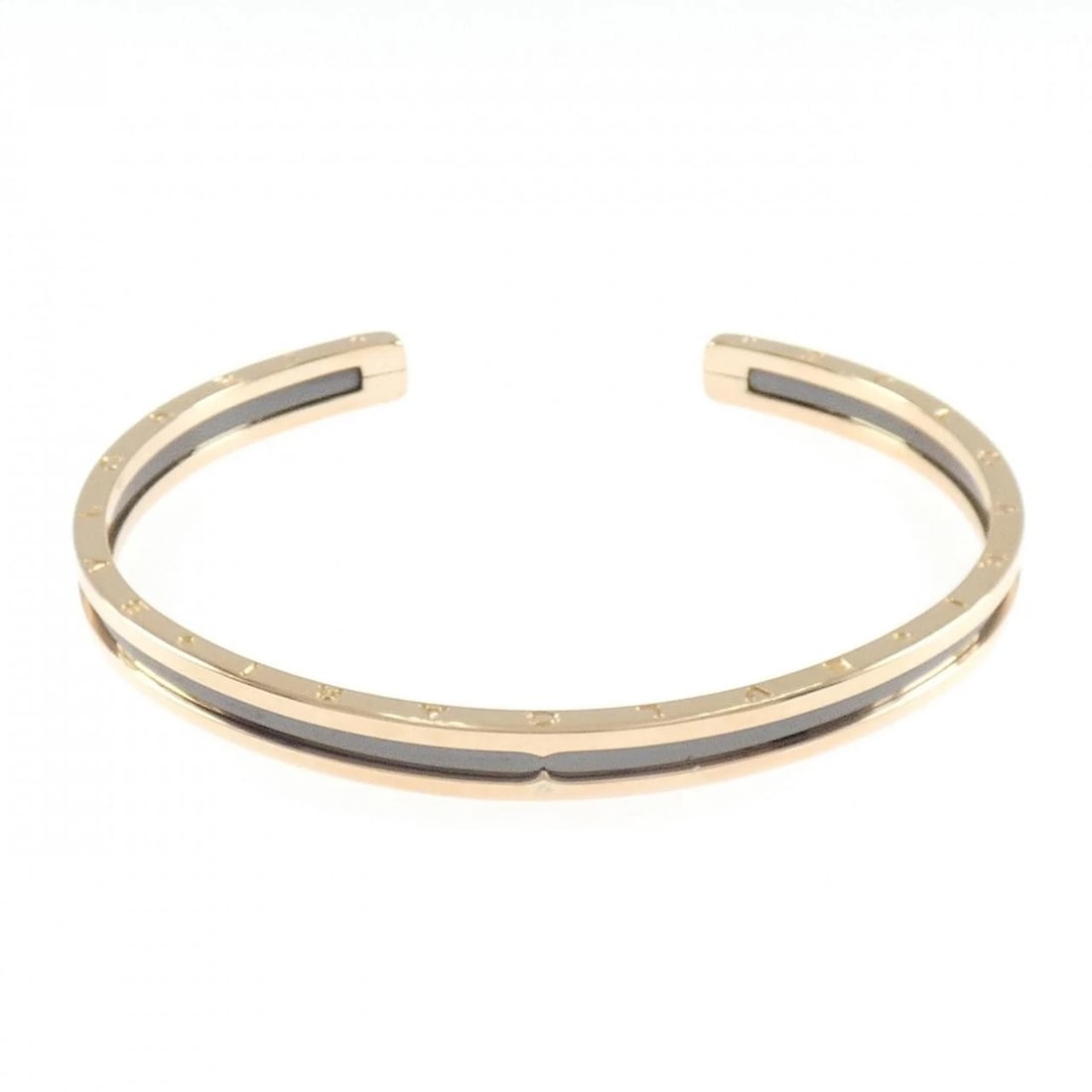 BVLGARI B.ZERO1 BANGLE: BVLGARI B.zero1 Bangle Brand: BVLGARI Type: Bracelet Material: 750 Pink Gold SST, Color: Pink Gold Size: 18.5cm(L) ActualSize Max W: 6.0mm Accessories: None Accessories Notice: When purcha