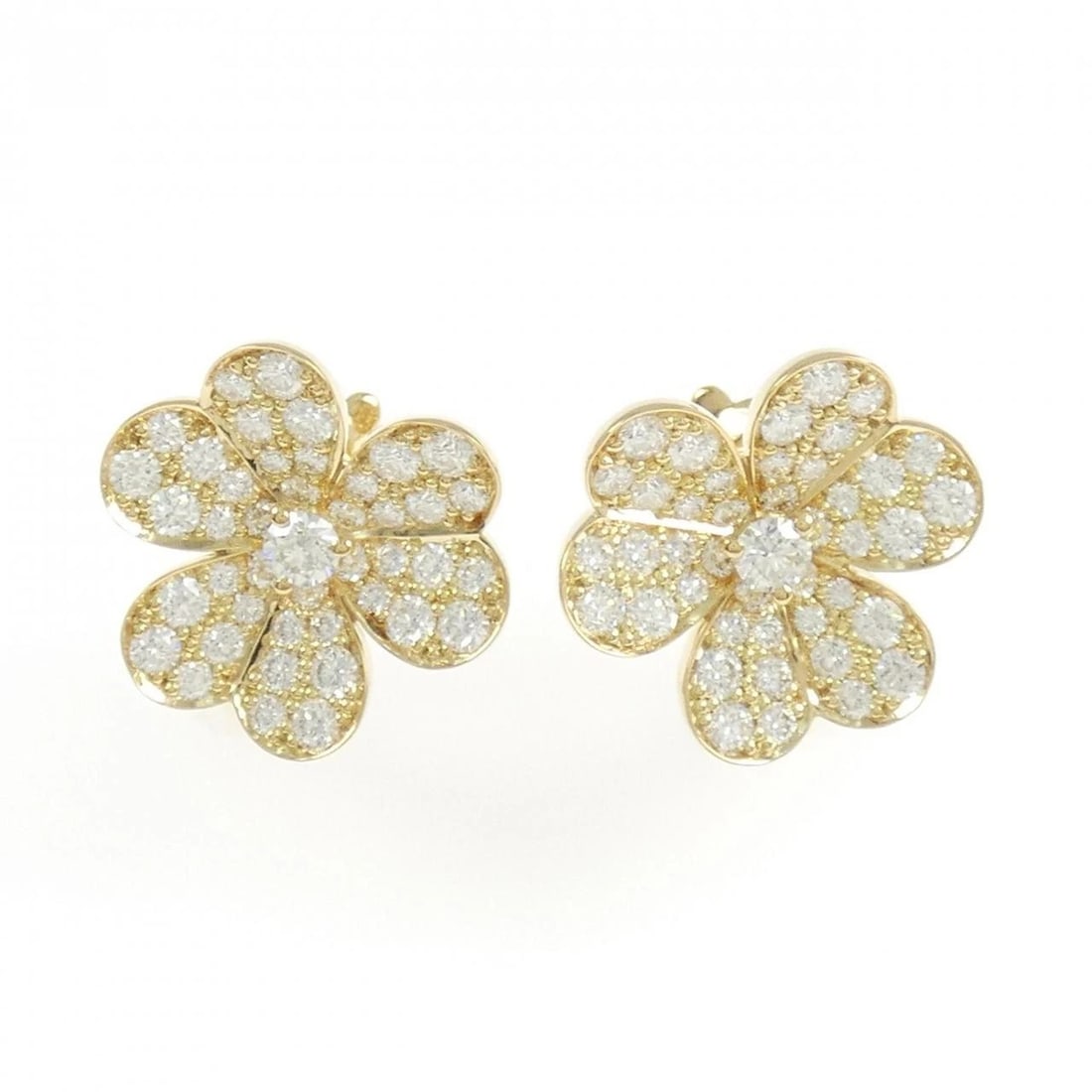 VAN CLEEF & ARPELS FRIVOLE SMALL EARRINGS: Van Cleef & Arpels Frivole Small Earrings Brand: Van Cleef & Arpels Type: Earrings Material: 750 Yellow Gold, Main Stone 750 Yellow Gold Color: Yellow Gold Size: ActualSize HxW: 15.5mmx15.8mm Acce