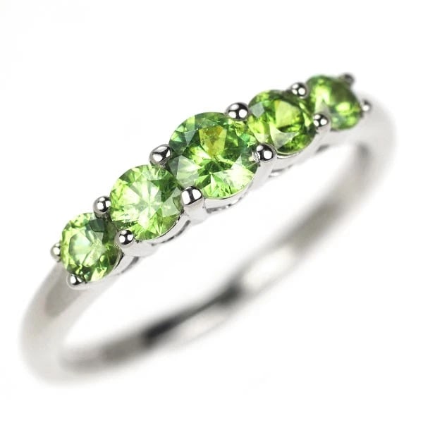 K18WG DEMANTOID GARNET RING: K18WG demantoid garnet ring Brand: None Type: rings Material: K18WG Main Stone garnet Color: None Size: 7.25 US Accessories: None Accessories Notice: When purchasing pre-owned goods, please