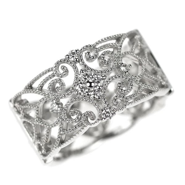 PT900 DIAMOND RING: Pt900 diamond ring Brand: None Type: rings Material: Platinum Main Stone Natural Color: Platinum Size: 5.5 - 5.75 US Accessories: None Accessories Notice: When purchasing pre-owned goods,