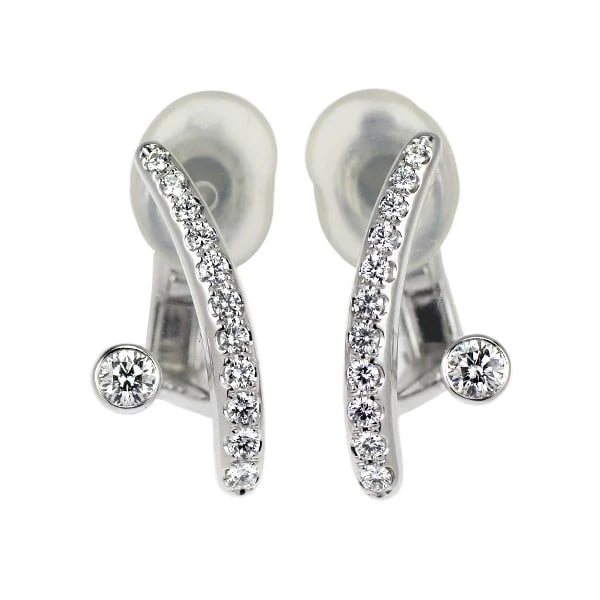 PT900 DIAMOND EARRINGS: Pt900 diamond earrings Brand: None Type: earring Material: Pt900 Main Stone Natural Color: None Size: Length/Width/Diameter20.7Width/Thickness9.4 Accessories: None Accessories Notice: When