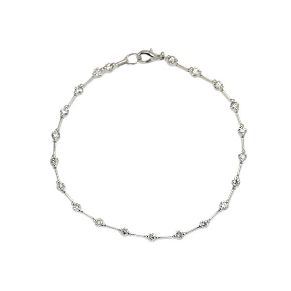 K18WG DIAMOND BRACELET: K18WG diamond bracelet Brand: None Type: bracelets Material: K18WG Main Stone Natural Color: None Size: Necklace: Chain Length 19 Length/Width/Diameter 2.9 Width/Thickness 3.3 Accessories: