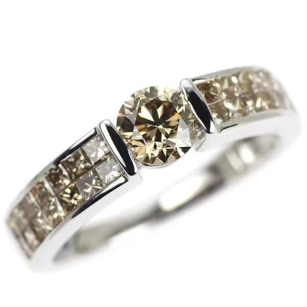 K18WG DIAMOND RING (1 of 2)