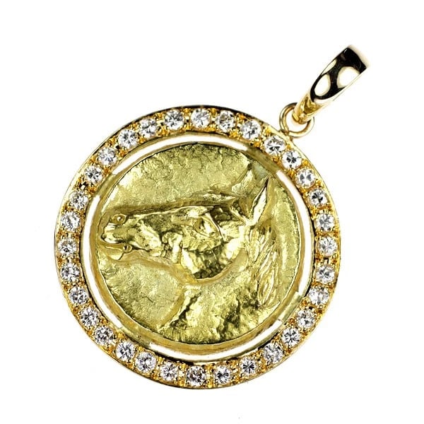 K18YG DIAMOND PENDANT TOP: K18YG Diamond Pendant Top Brand: None Type: pendant top Material: Gold Main Stone Natural Color: None Size: Length/Width/Diameter35.2Width/Thickness24.5 Accessories: None Accessories Notice: