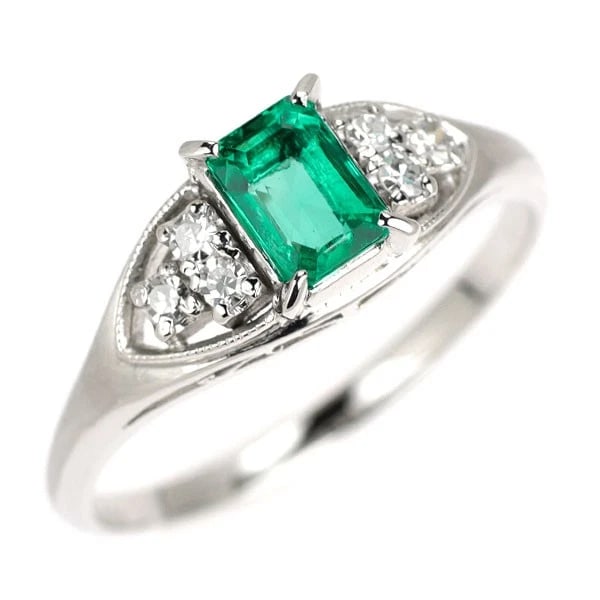 PT900 EMERALD SINGLE CUT DIAMOND RING (1 of 2)