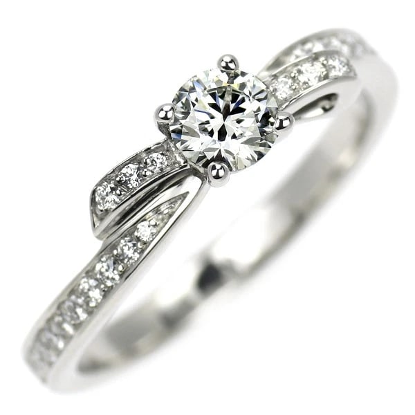 CHANEL PT950 DIAMOND RING: Chanel Pt950 Diamond Ring Brand: Chanel Type: rings Material: Pt950 Main Stone Natural Color: None Size: 5.25 US Accessories: None Accessories Notice: When purchasing pre-owned goods, please