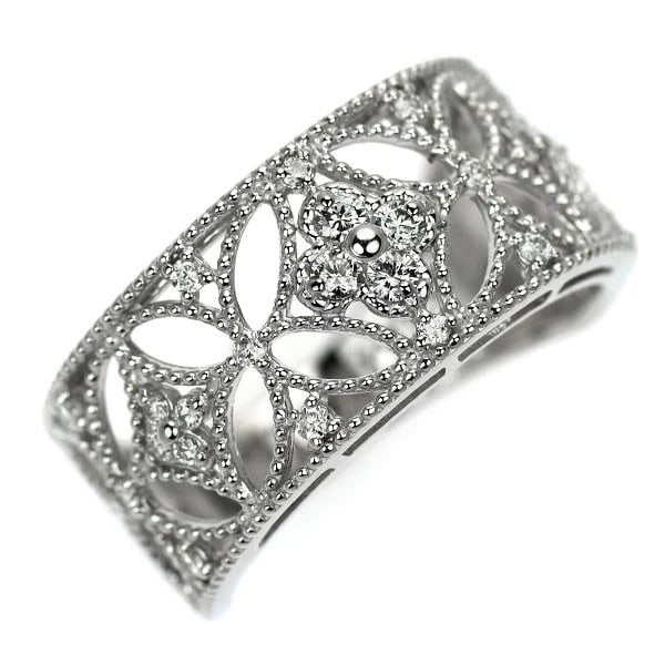 PT900 DIAMOND RING: Pt900 diamond ring Brand: None Type: rings Material: Pt900 Main Stone Natural Color: None Size: 6 US Accessories: None Accessories Notice: When purchasing pre-owned goods, please refer to the