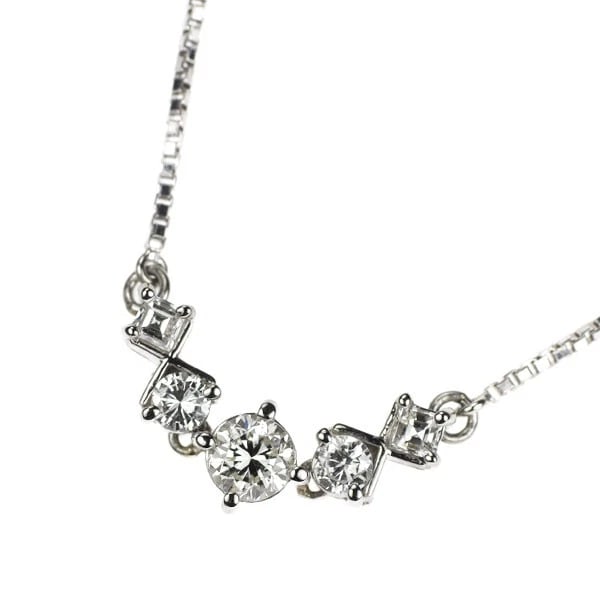 PT900/PT850 DIAMOND PENDANT NECKLACE (1 of 2)