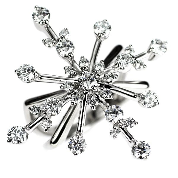 PT900 H&C DIAMOND RING: Pt900 H&C diamond ring Brand: None Type: rings Material: Pt900 Main Stone Natural Color: None Size: 6 US Accessories: None Accessories Notice: When purchasing pre-owned goods, please refer to